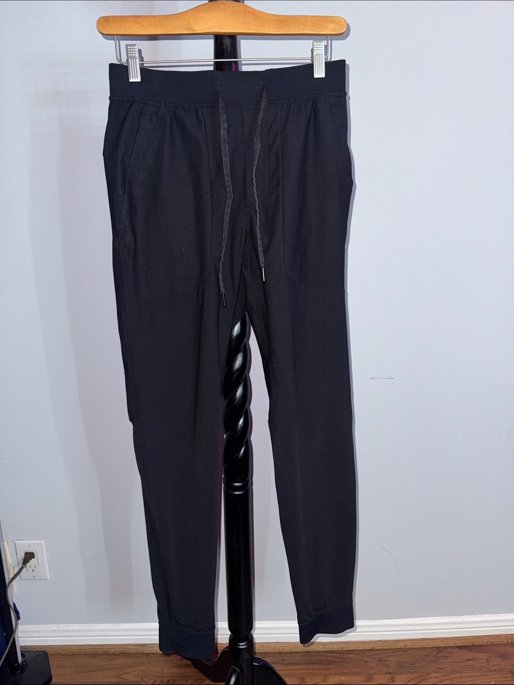 lululemon athletica Black Women's Jogger Track Pants 7.1T